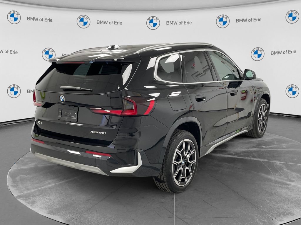 New 2026 BMW X1 xDrive28i w/ Technology Package AWD/4WD image 4