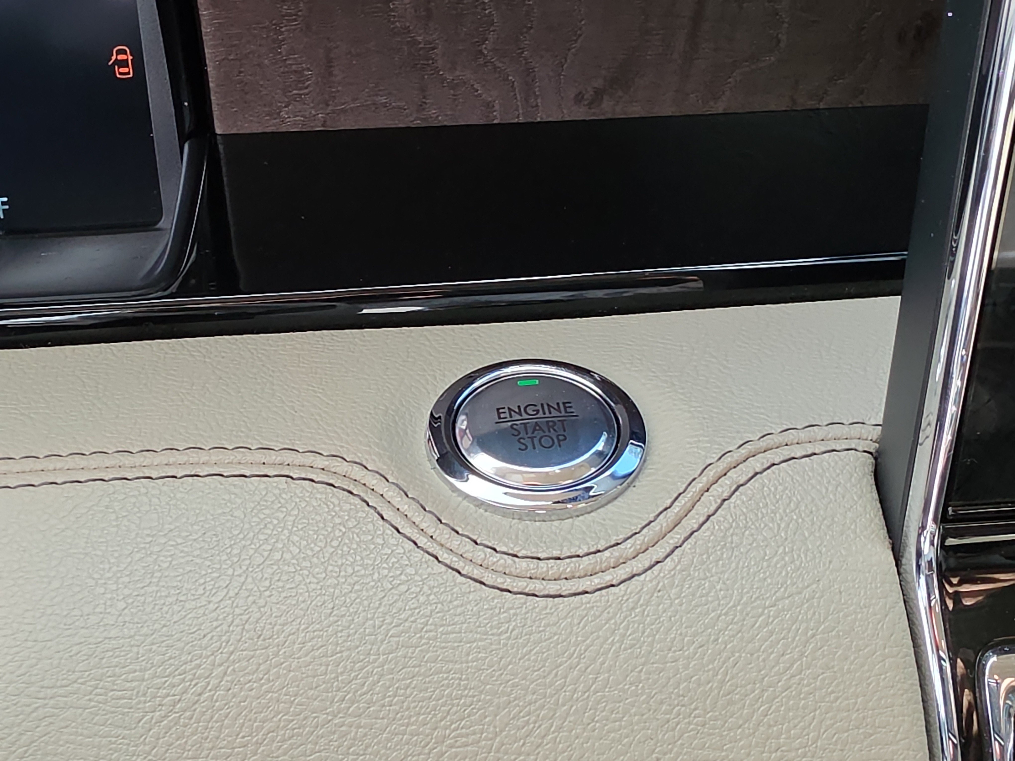 Used 2024 Lincoln Navigator Reserve AWD/4WD image 30