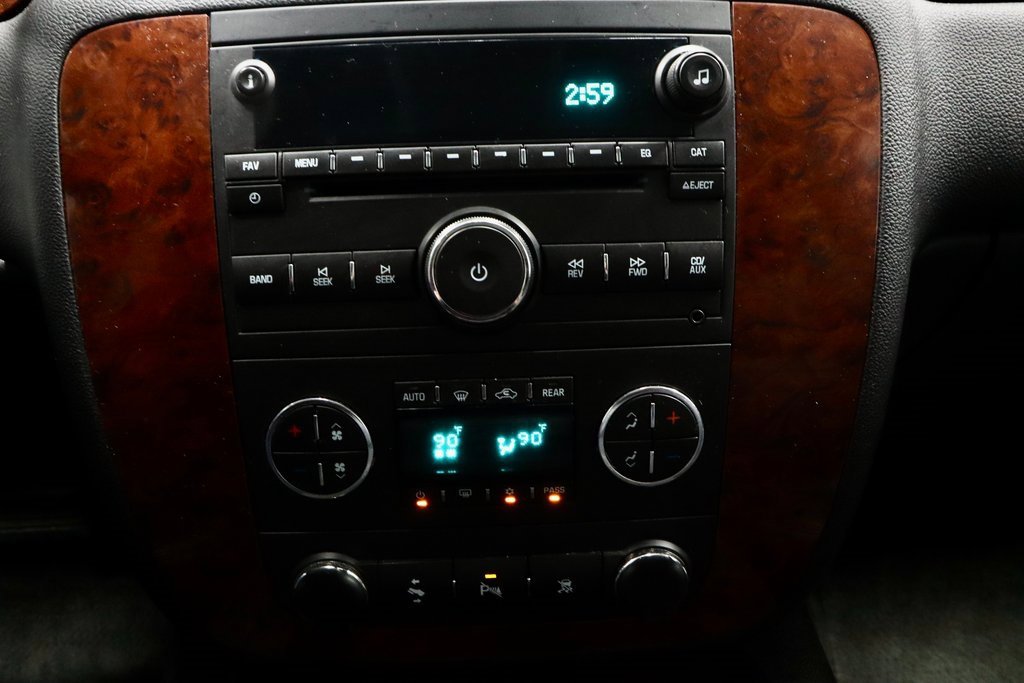 Used 2011 Chevrolet Suburban LT image 29