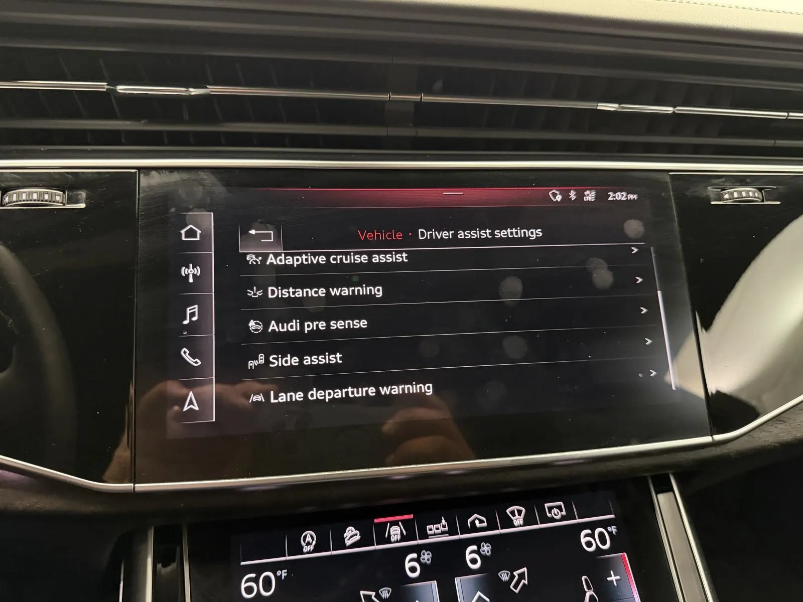 Used 2019 Audi Q8 Prestige AWD/4WD image 39