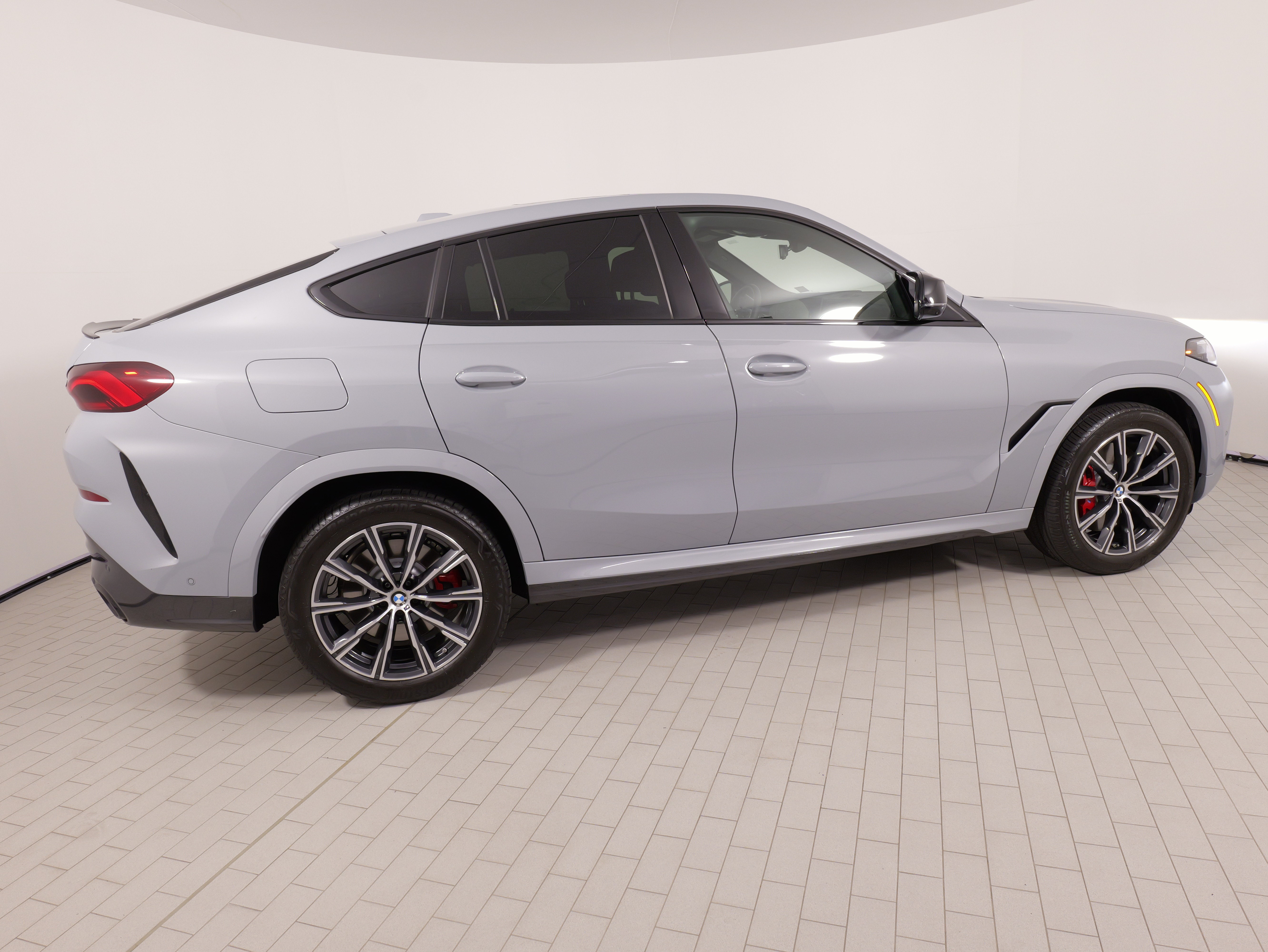 Used 2026 BMW X6 M60i w/ Executive Package AWD/4WD image 10