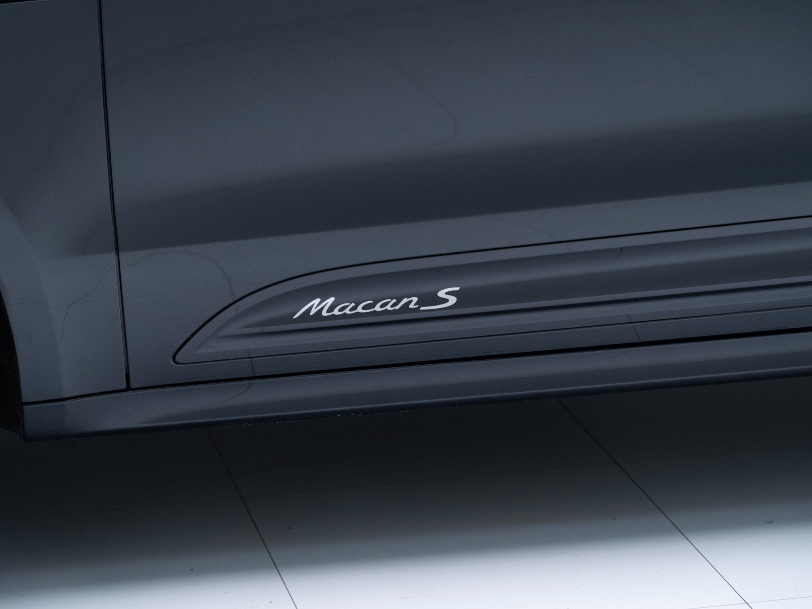 New 2026 Porsche Macan S AWD/4WD image 13