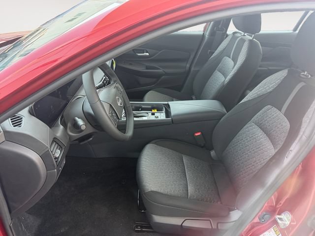 New 2026 Nissan Sentra SV w/ SV Convenience Package FWD image 5