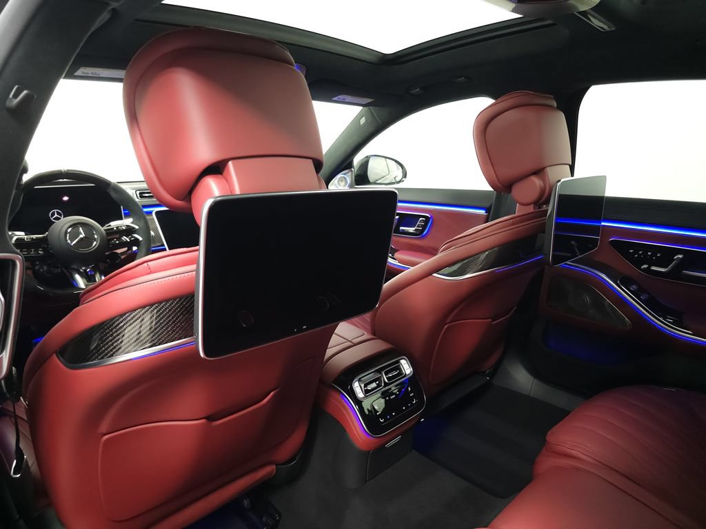 Used 2024 Mercedes-Benz S 63 AMG S image 31