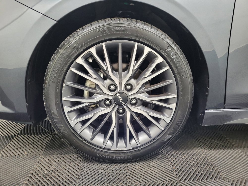 Used 2023 Kia Forte GT-Line image 31