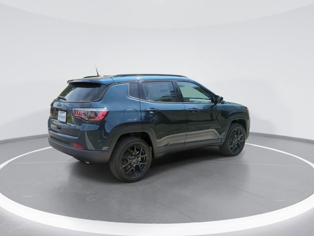 New 2026 Jeep Compass Latitude AWD/4WD image 8