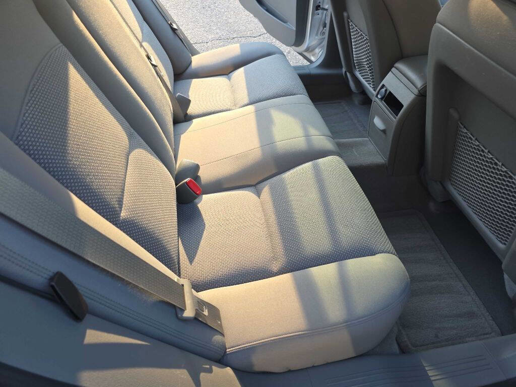 Used 2011 Chevrolet Malibu LS image 18