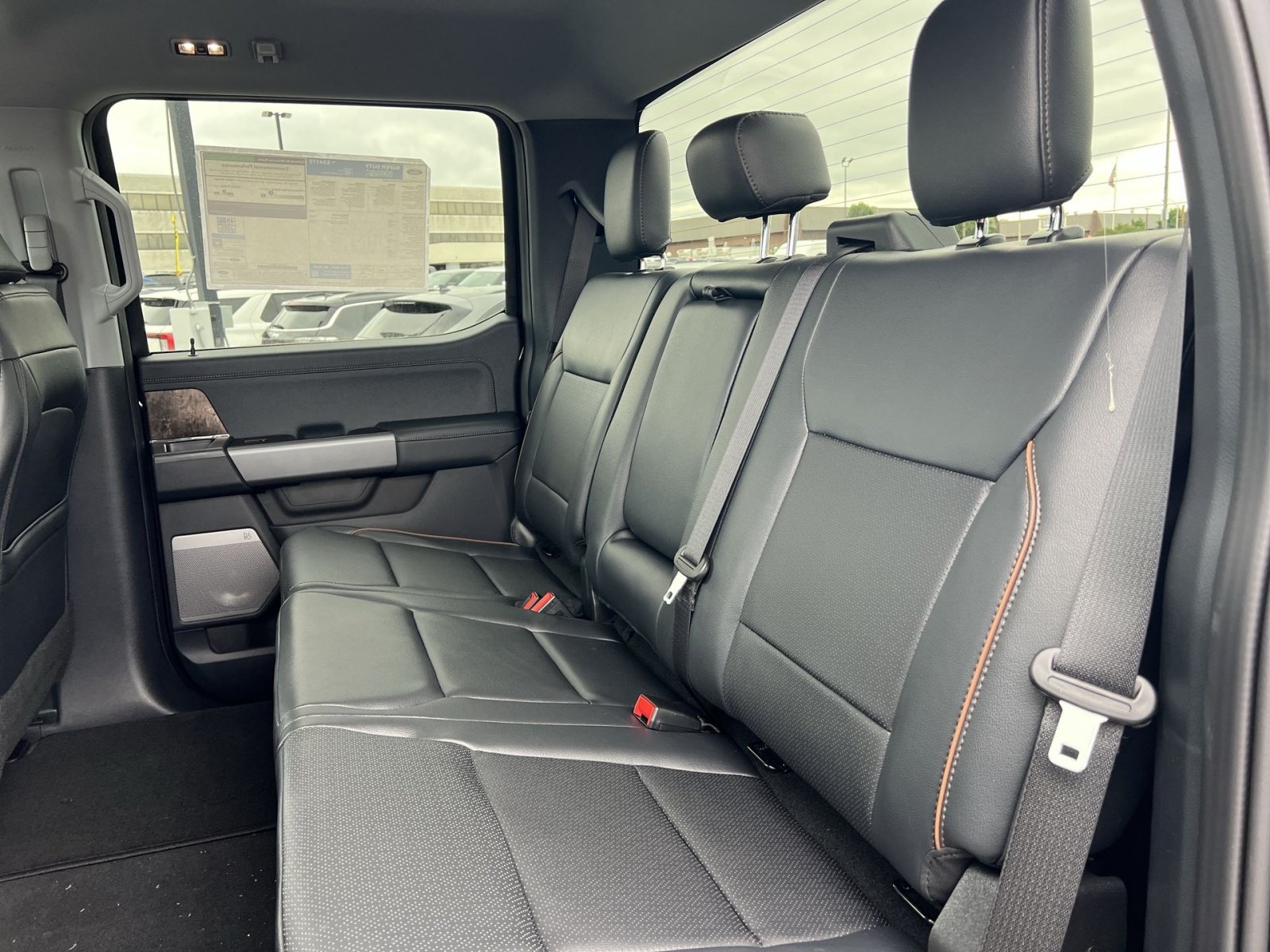 New 2026 Ford F250 Lariat w/ Black Appearance Package AWD/4WD image 32