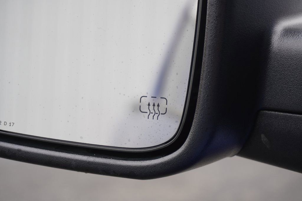 Used 2017 RAM 1500 Express image 36