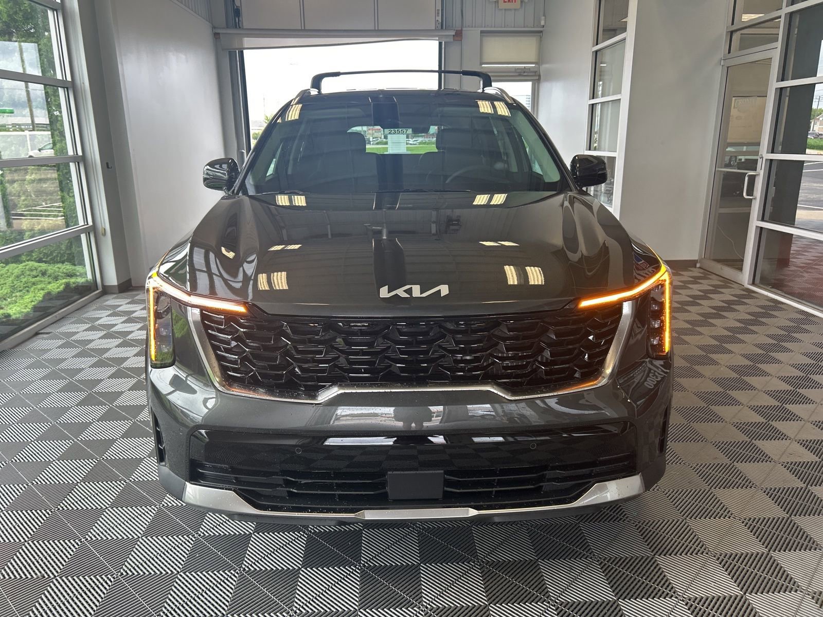 New 2025 Kia Sorento EX image 2