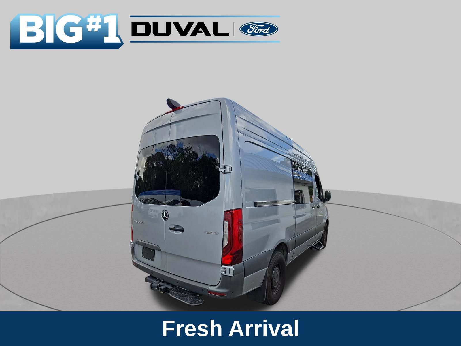 Used 2025 Mercedes-Benz Sprinter 2500 image 6
