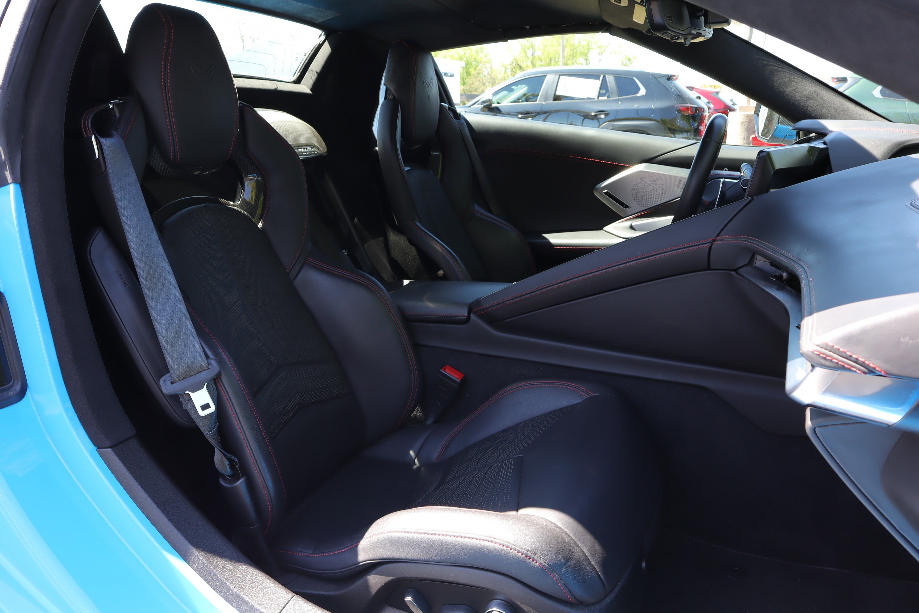 Used 2021 Chevrolet Corvette Stingray Premium Conv w/ Z51 Performance Package RWD image 25