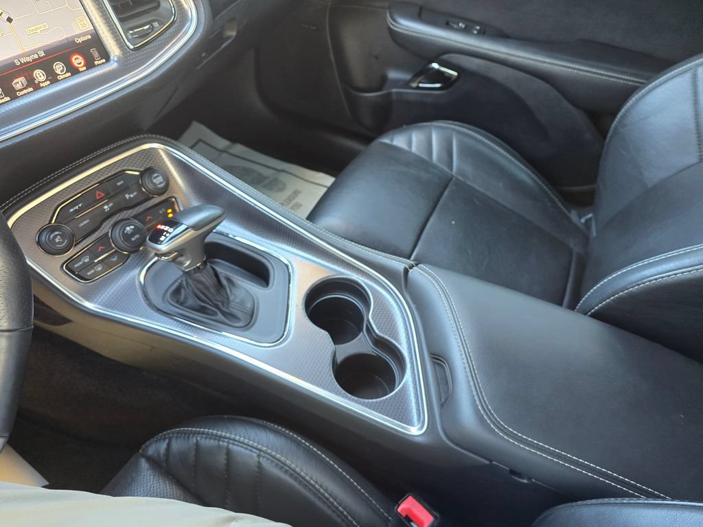 Used 2016 Dodge Challenger SRT Hellcat RWD image 23