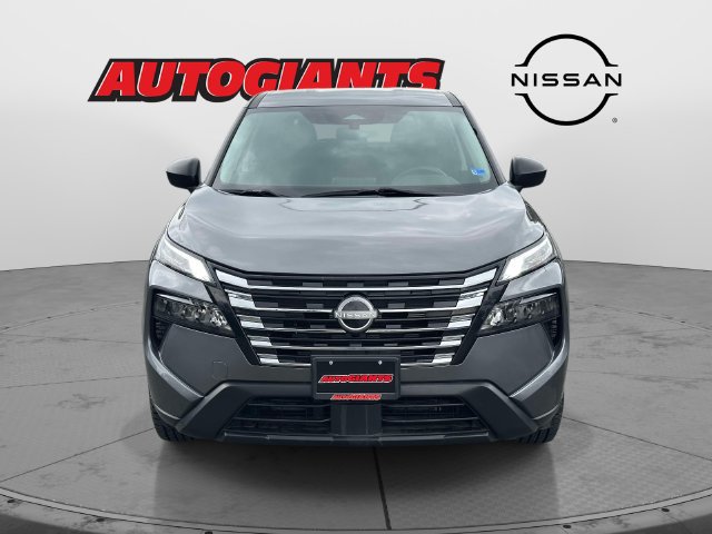Used 2024 Nissan Rogue S AWD/4WD image 9
