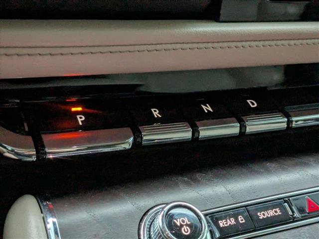 Used 2021 Lincoln Aviator Reserve w/ Equipment Group 201A image 8