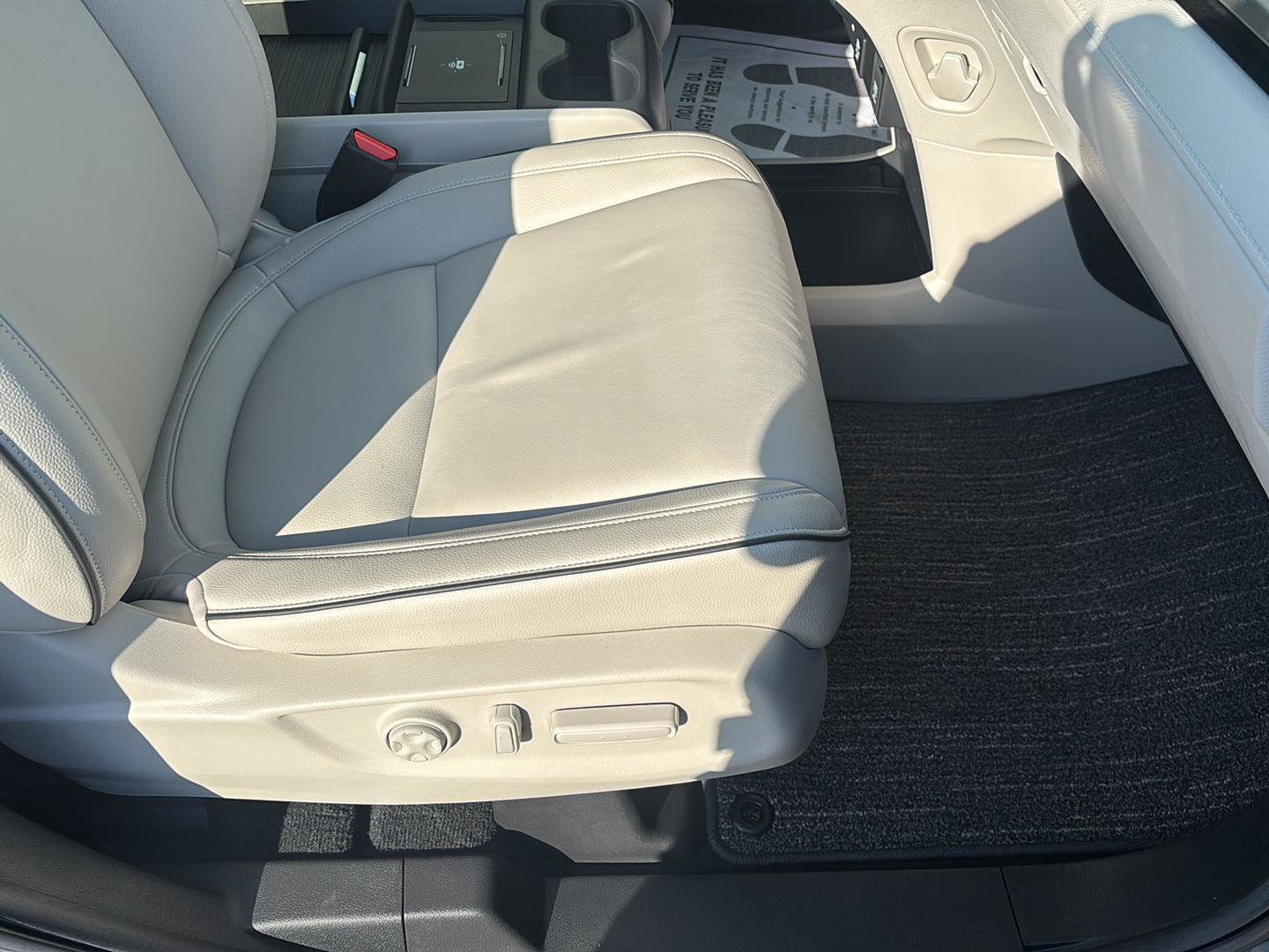 Used 2025 Honda Odyssey Touring image 19