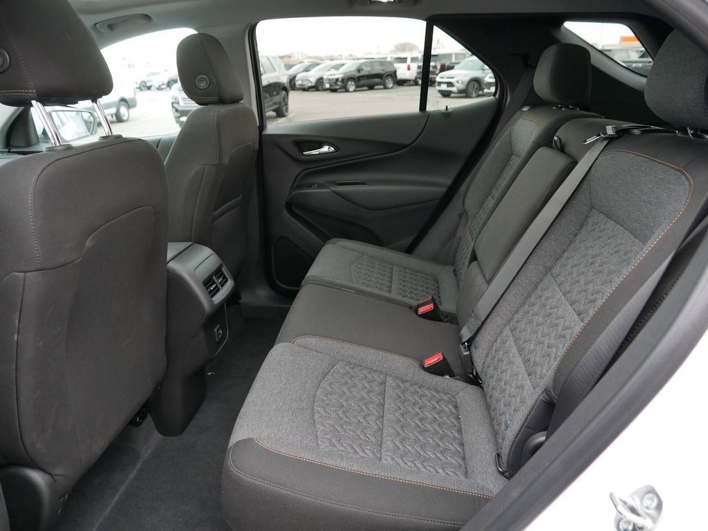 Used 2023 Chevrolet Equinox LT image 17