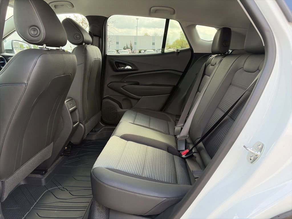 New 2026 Chevrolet Trax LT FWD image 35