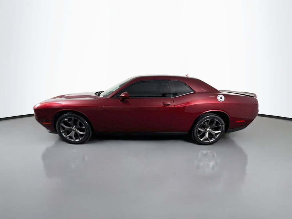 Used 2019 Dodge Challenger SXT w/ Plus Package RWD image 4