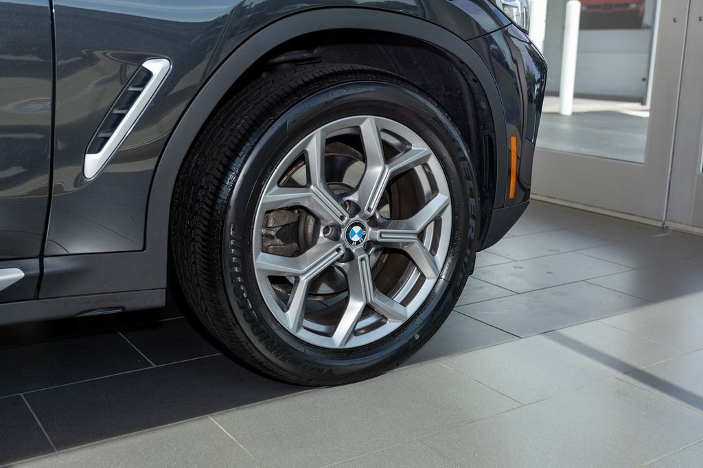 Used 2022 BMW X3 xDrive30i w/ Premium Package 2 AWD/4WD image 4