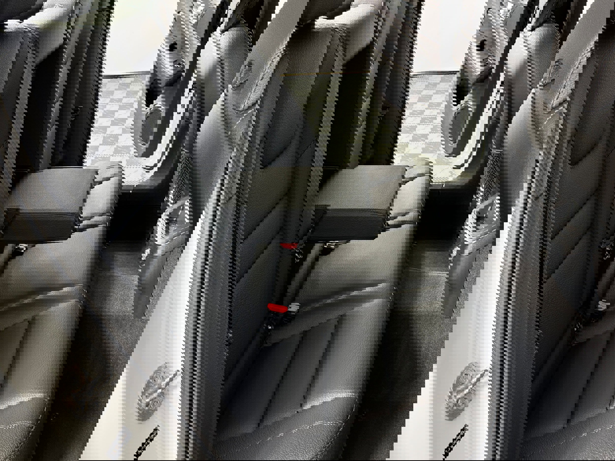 Used 2024 Volvo S60 B5 Plus image 90