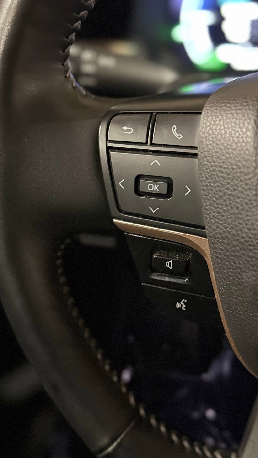 Used 2025 Toyota Crown Signia w/ Advanced Technology Package AWD/4WD image 72