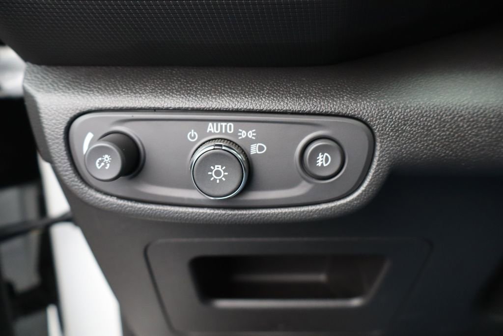 Used 2023 Chevrolet TrailBlazer LT image 11