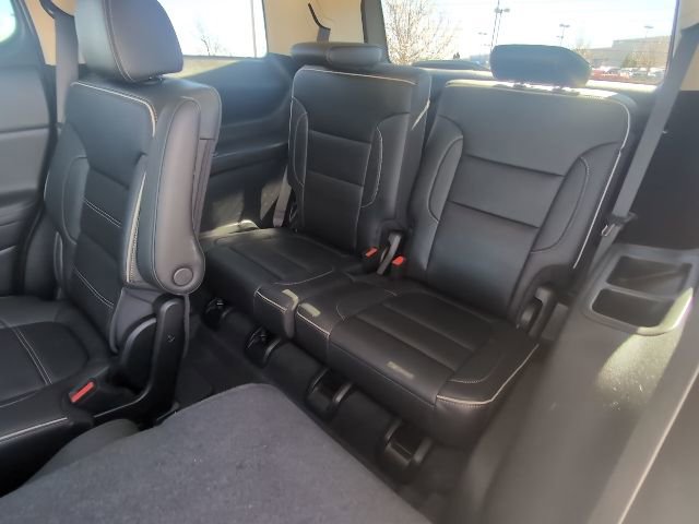 Used 2023 GMC Acadia Denali w/ Black Diamond Edition image 27