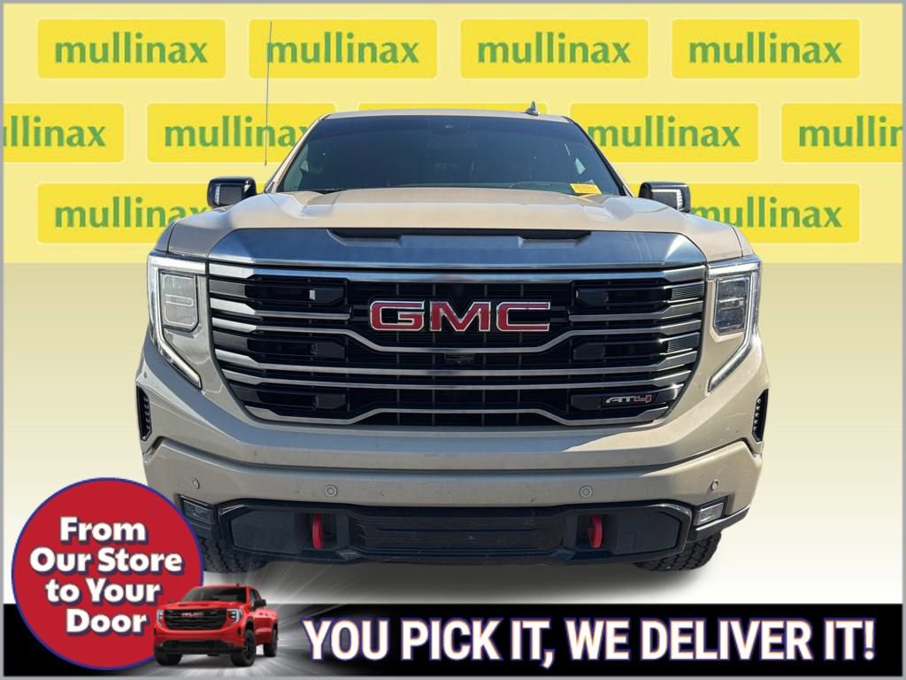 Used 2022 GMC Sierra 1500 AT4 w/ AT4 Premium Package image 2