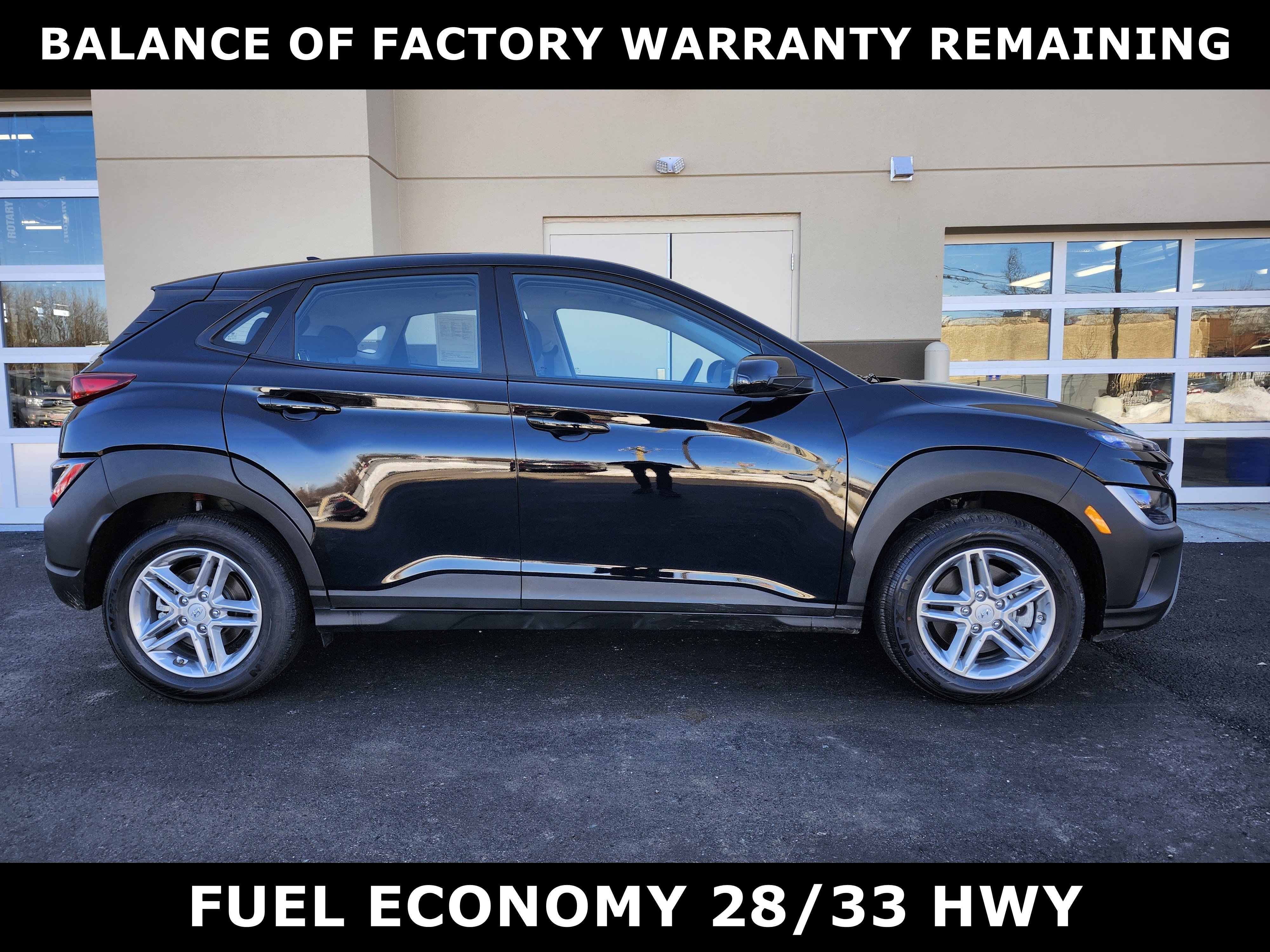 Used 2023 Hyundai Kona SE w/ Cargo Package image 2