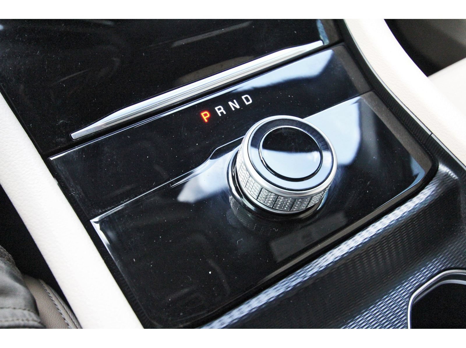 Used 2025 Jeep Grand Cherokee L Limited RWD image 31