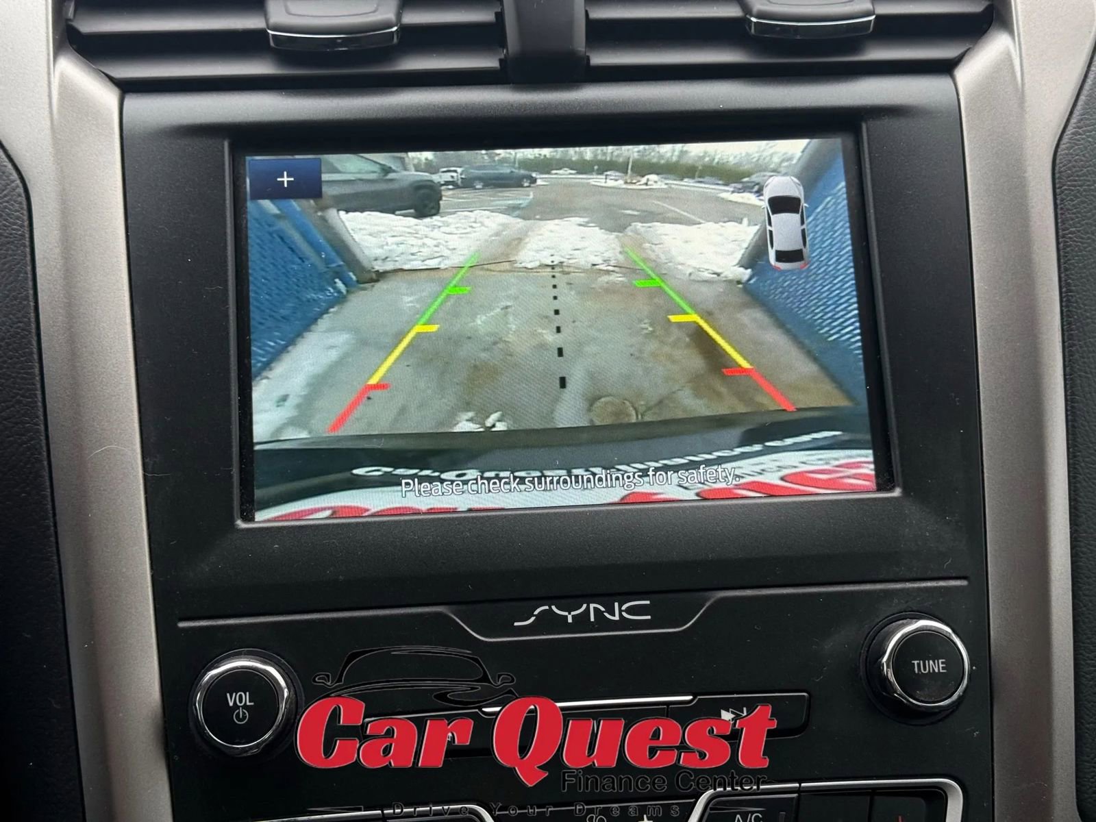 Used 2020 Ford Fusion SE image 26