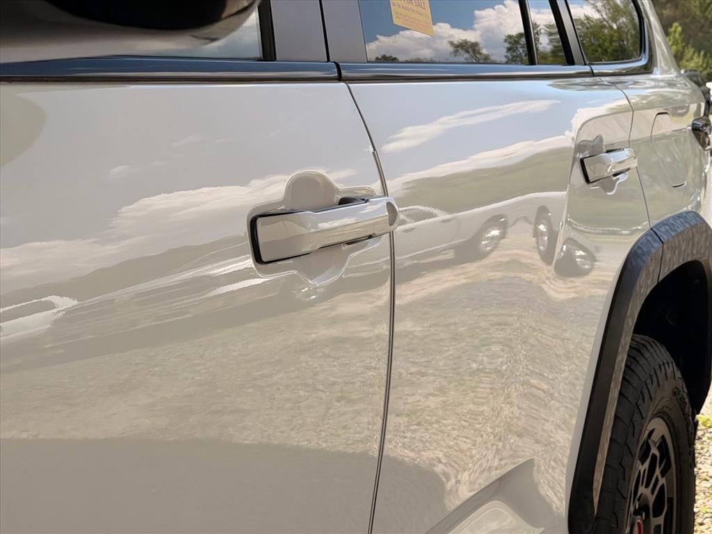 Used 2025 Toyota Sequoia TRD Pro AWD/4WD image 8