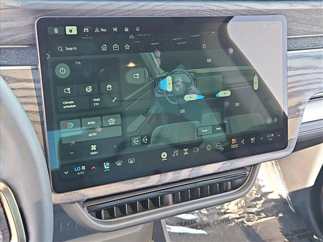 Used 2022 Rivian R1T Adventure AWD/4WD image 15