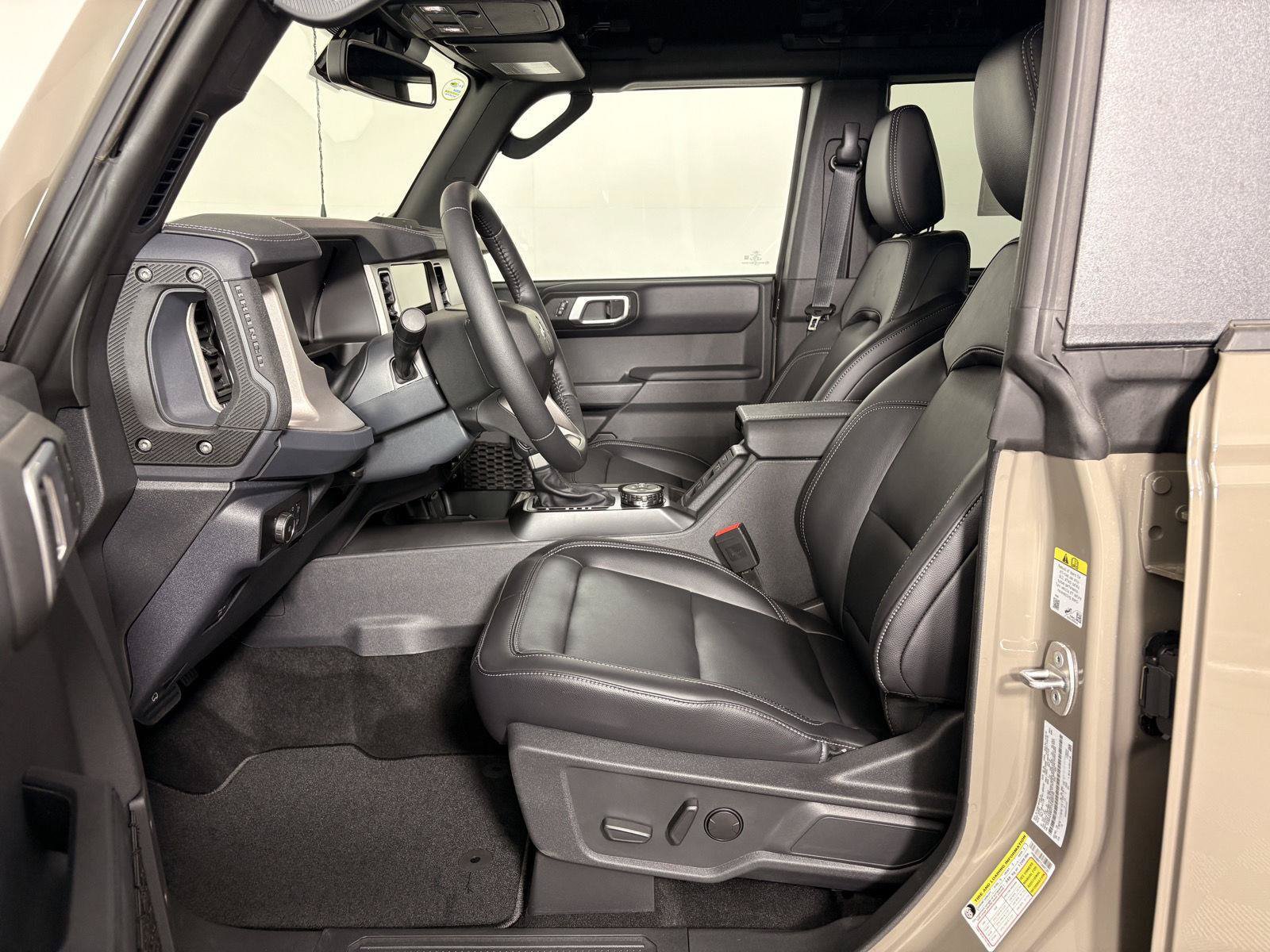 Used 2026 Ford Bronco Outer Banks AWD/4WD image 12