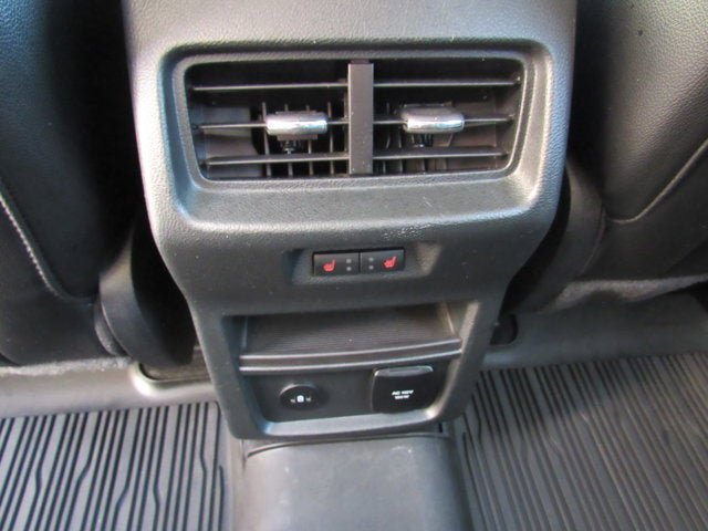 Used 2024 Ford Edge Titanium w/ Equipment Group 301A AWD/4WD image 33