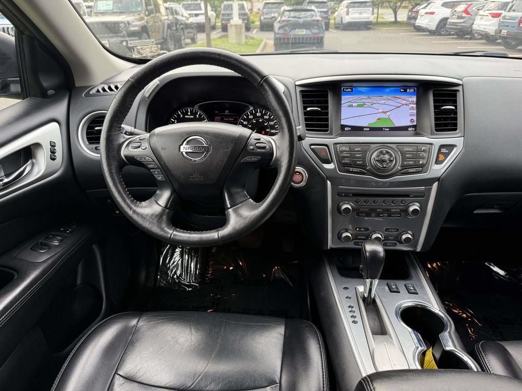 Used 2020 Nissan Pathfinder SL FWD image 18