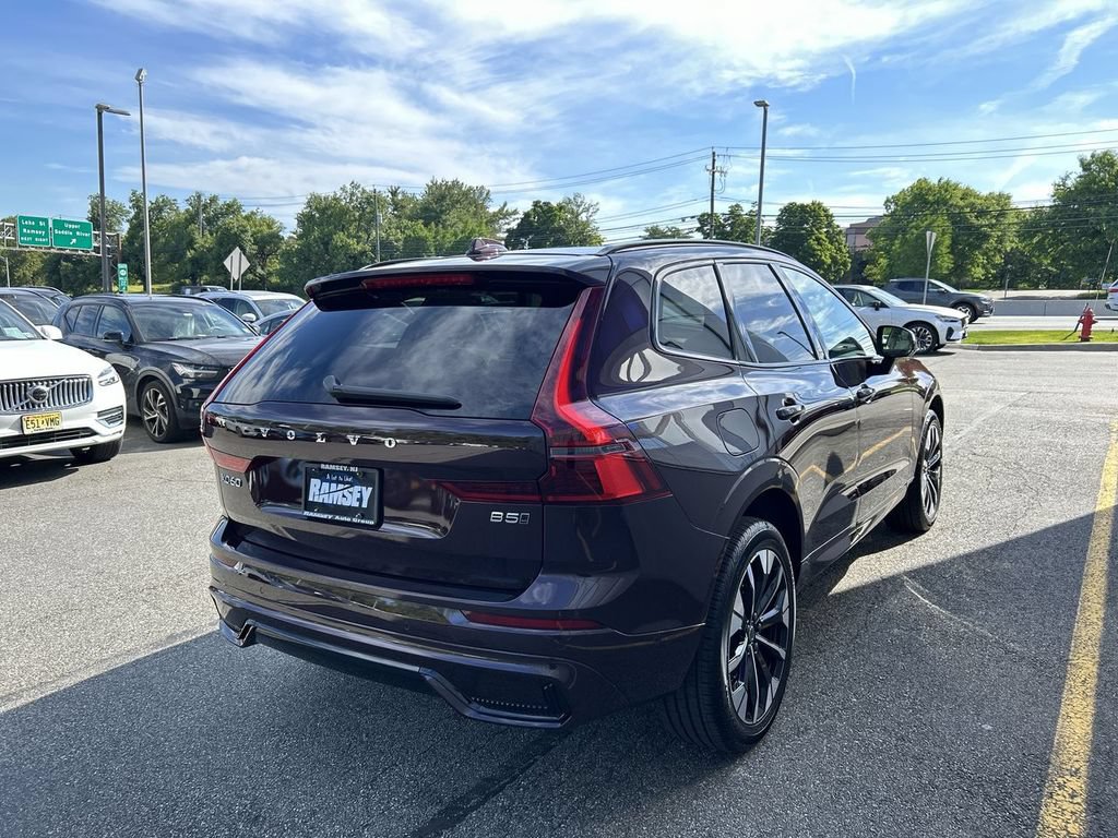New 2026 Volvo XC60 B5 Ultra w/ Climate Package AWD/4WD image 8