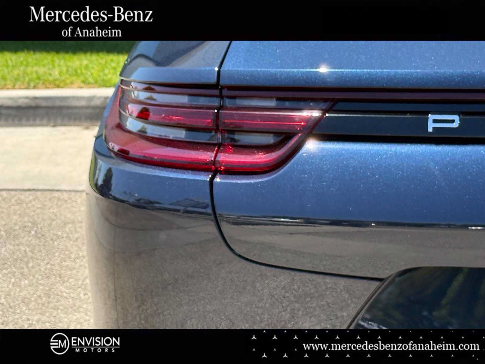Used 2019 Porsche Panamera 4 AWD/4WD image 11