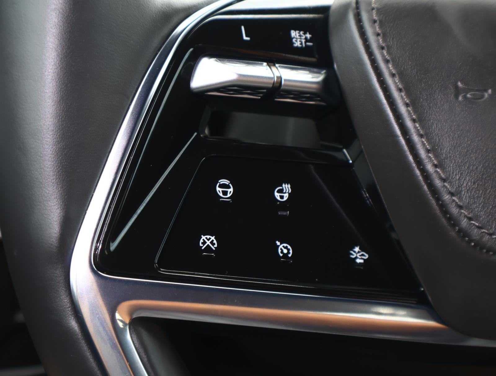 Used 2025 Cadillac Escalade Sport Platinum image 33