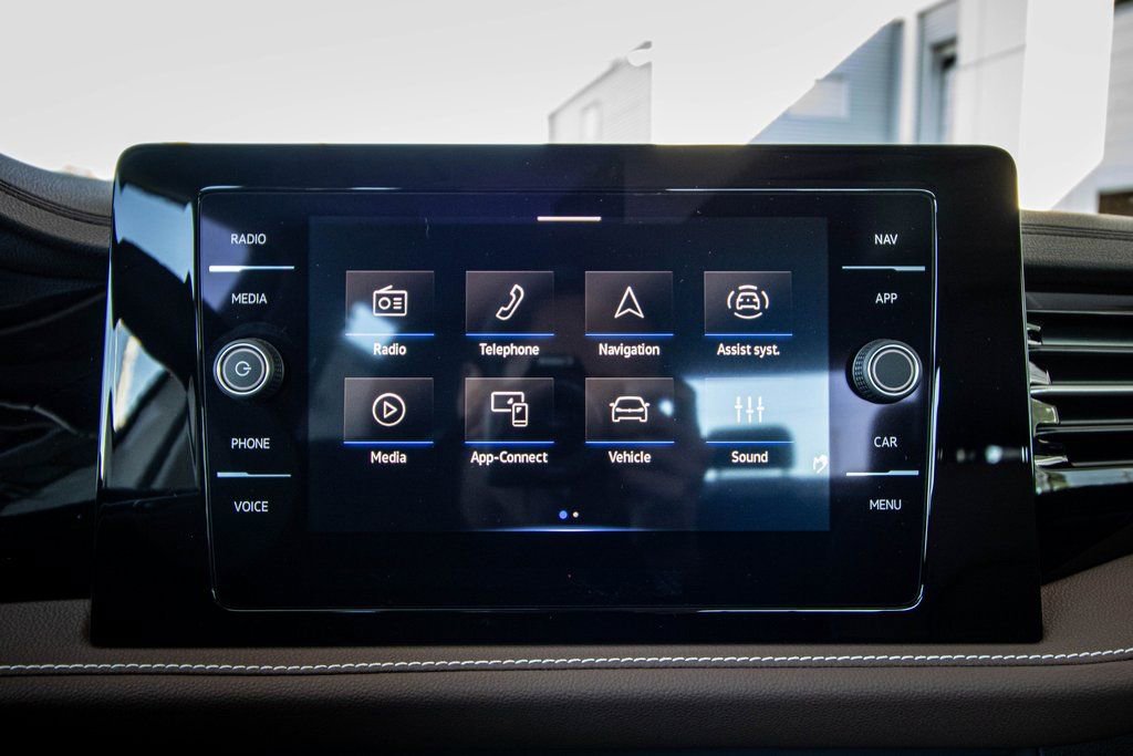 New 2026 Volkswagen Jetta SEL FWD image 40