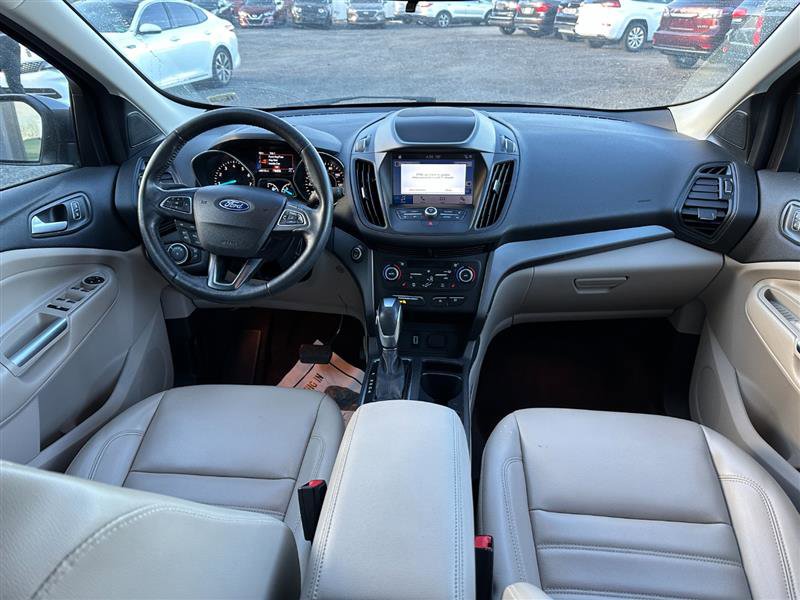 Used 2019 Ford Escape SEL image 21