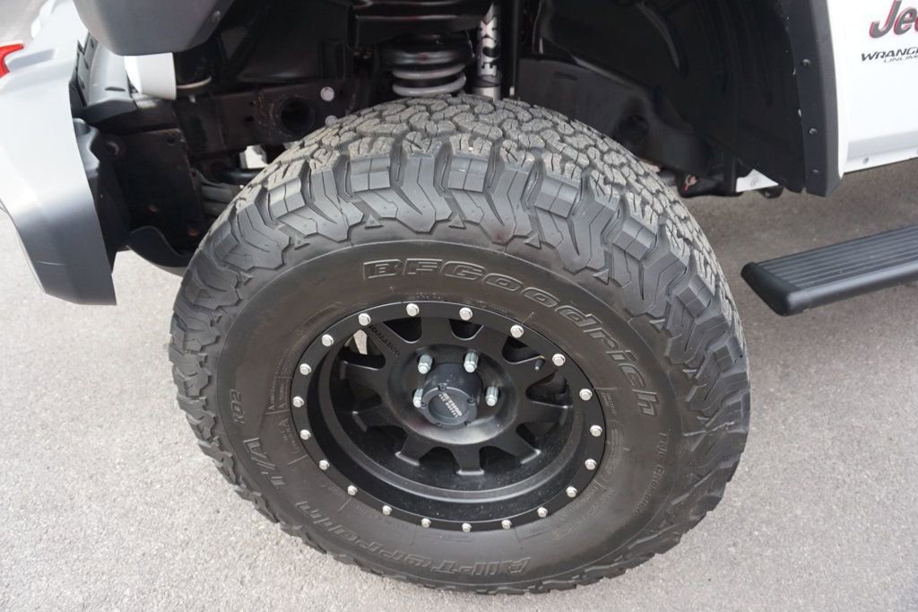 Used 2018 Jeep Wrangler Unlimited Rubicon image 15