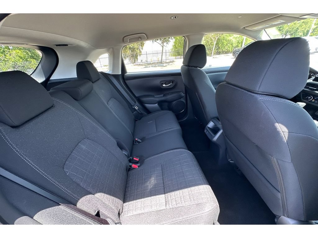 Used 2027 Honda HR-V LX image 18