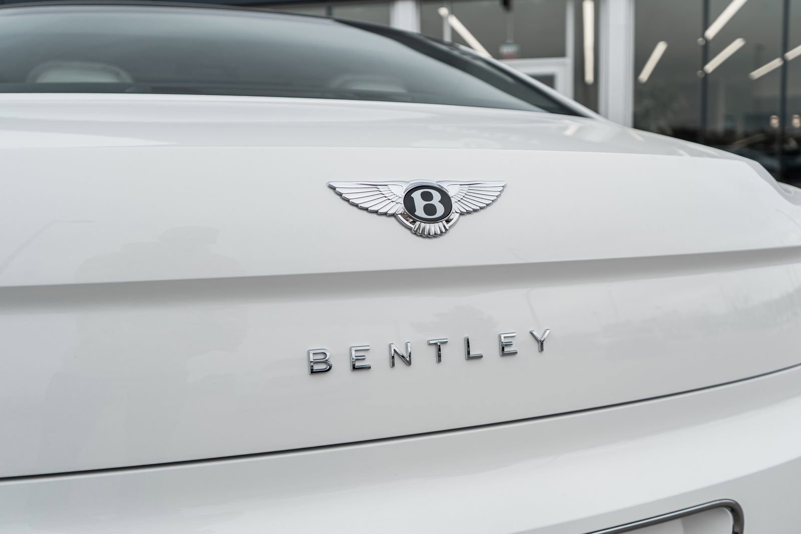 New 2026 Bentley Flying Spur Plug-In Hybrid image 10