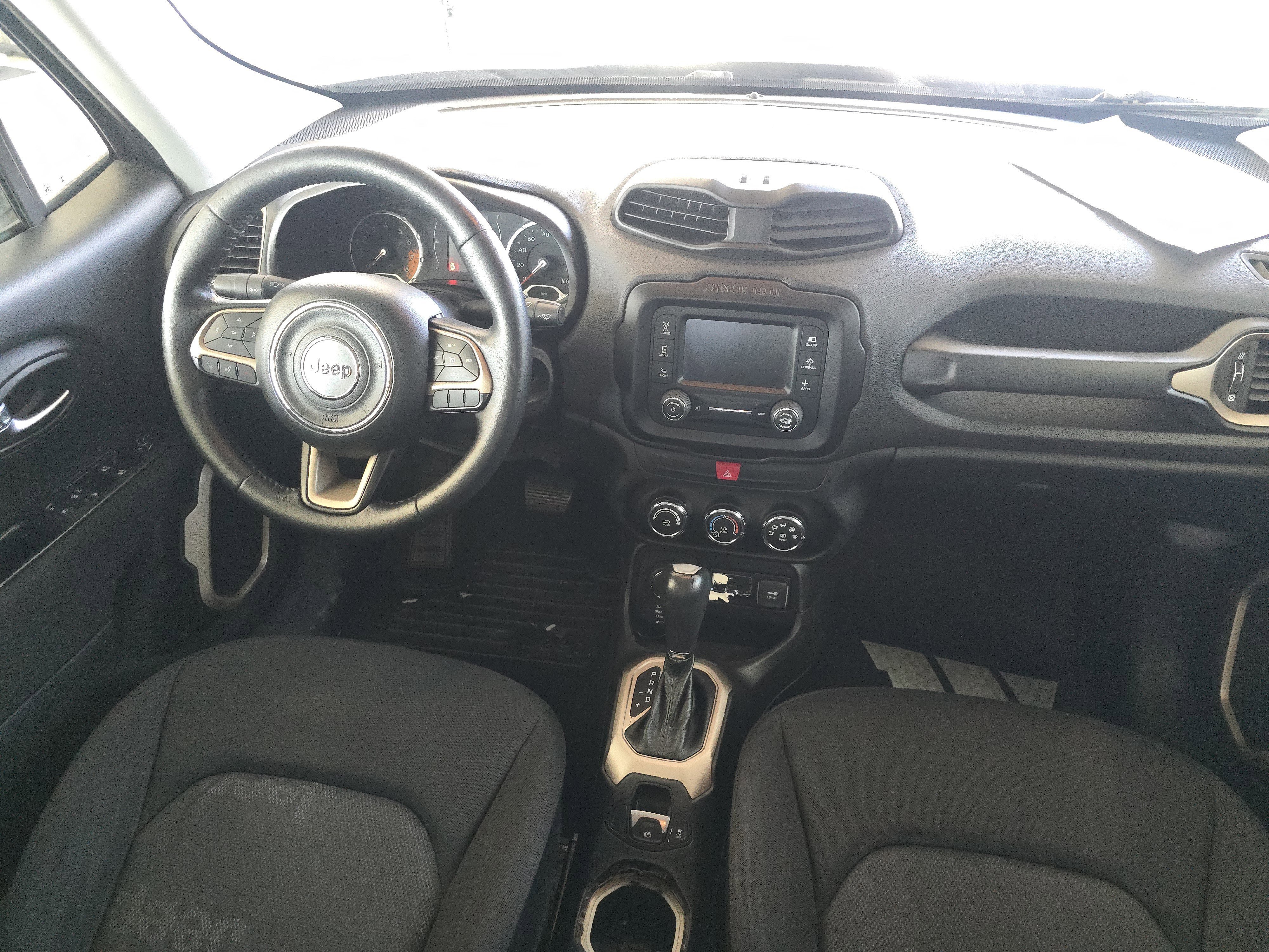 Used 2017 Jeep Renegade Latitude image 20