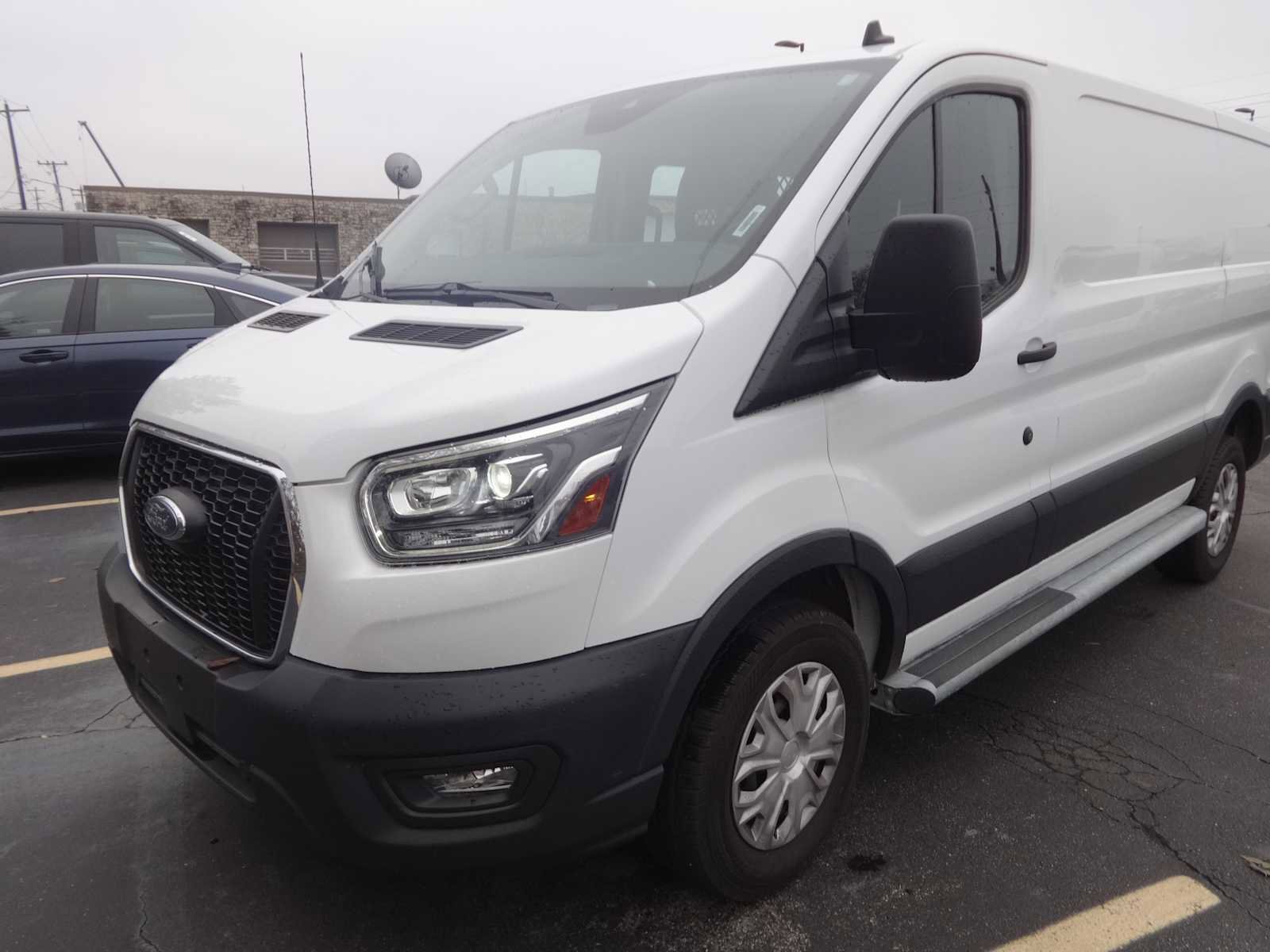 Used 2023 Ford Transit 250 w/ Exterior Upgrade Package image 3