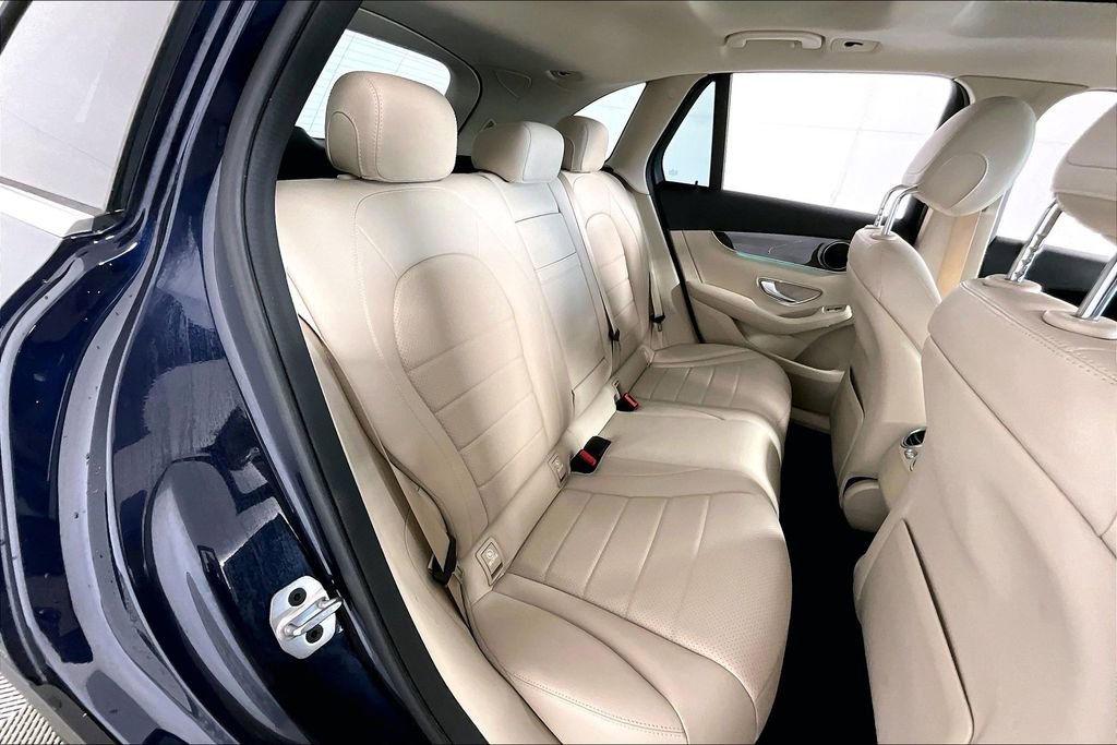 Used 2022 Mercedes-Benz GLC 300 w/ Premium Package Lite image 27