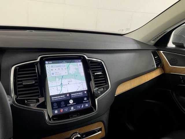 Certified 2025 Volvo XC90 T8 Plus AWD/4WD image 16