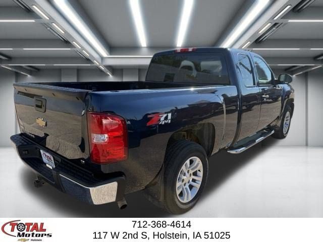 Used 2007 Chevrolet Silverado 1500 LT w/ 1LT Convenience Package AWD/4WD image 8